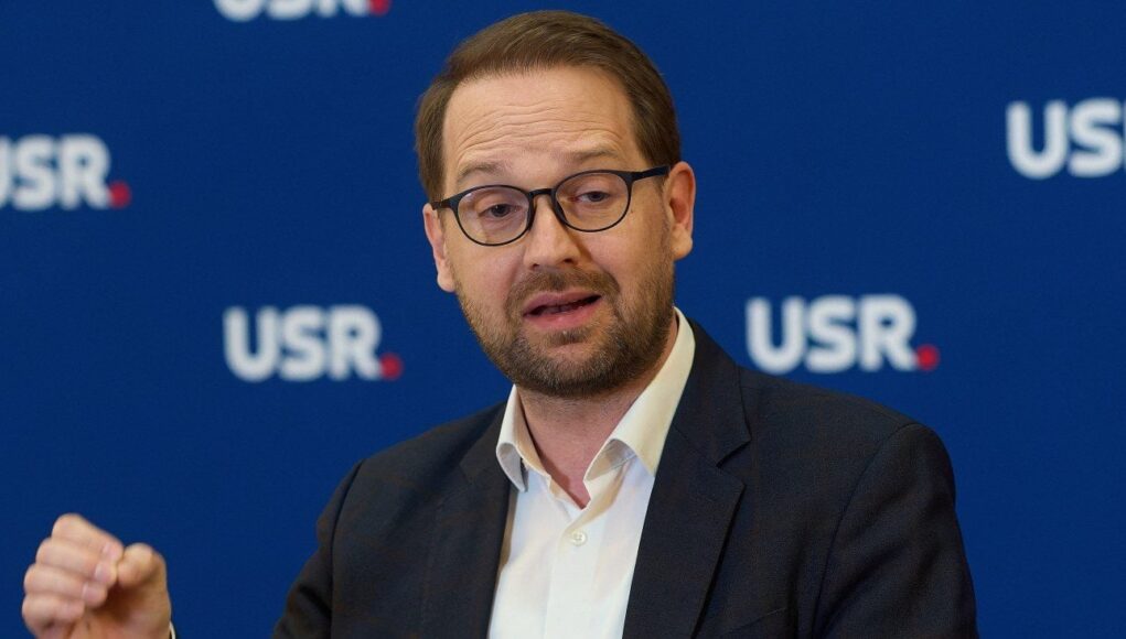 dominic-fritz-usr-dupa-ce-george-simion-a-vorbit-despre-varsare-de-sange-situatia-este-mult-mai-grava-e1747768917267