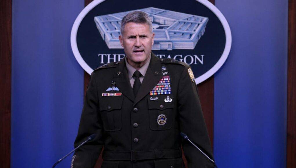 un-general-american-de-top-spune-ca-foloseste-ai-pentru-a-lua-decizii-in-armata-chat-si-cu-mine-am-devenit-foarte-apropiati-1016241