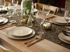 Cum aranjezi corect tacâmurile la o masă festivă