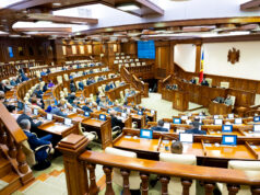 Parlamentarii propun abrogarea Legii Vexler pentru protejarea libertății de exprimare